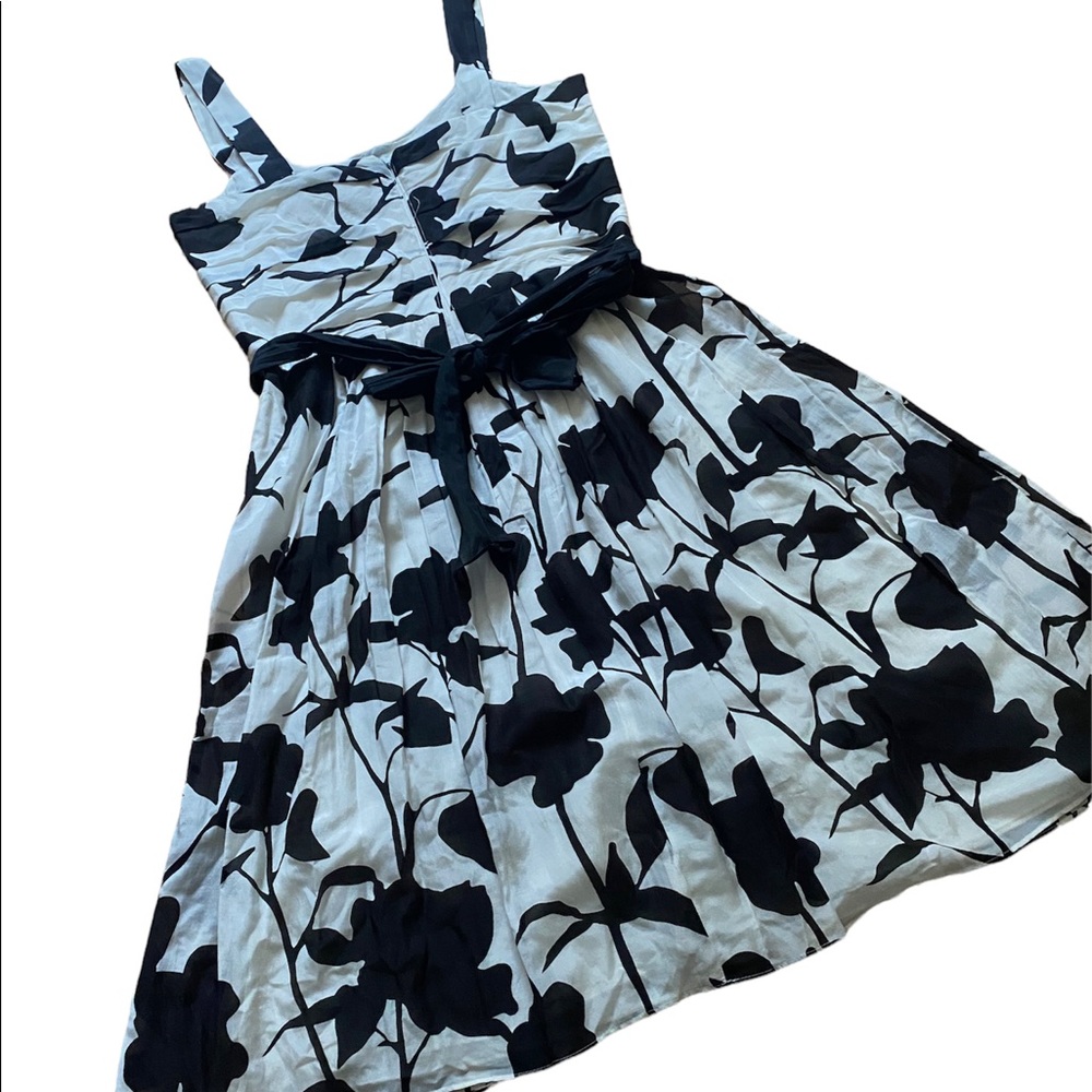 Women’s Size 10 Black House White Market Black & White Floral Dress - Picture 3 of 10